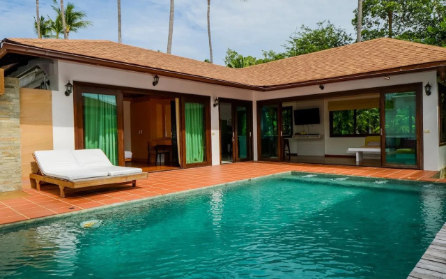 Jean Pool Villa