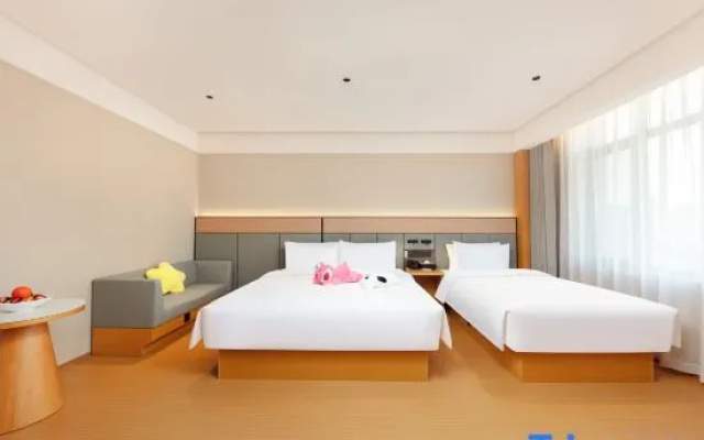 Wutong Yueju Hotel（Yantai University Wanxiang Hui Store）