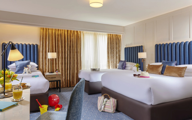 Westport Coast Hotel