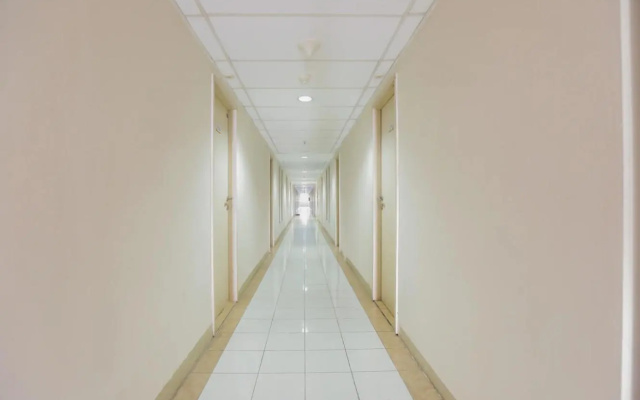 OYO 909 Lauv Room Grand Centerpoint Tower B