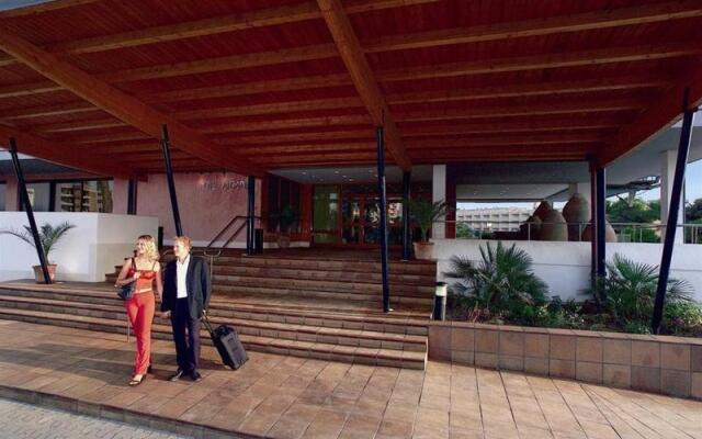 Отель Ok Hotel Bossa Испания, Ивиса - отзывы, цены и фото номеров - забронировать отель Ok Hotel Bossa онлайн вид на фасад
