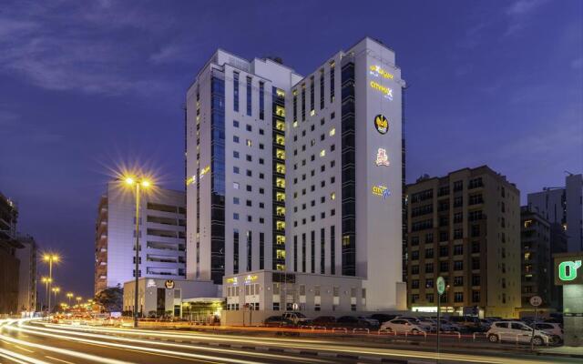 Citymax Hotel Al Barsha вид на фасад