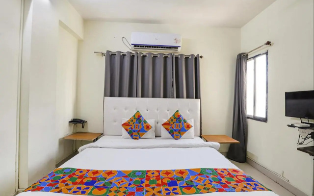 FabExpress Osca Inn
