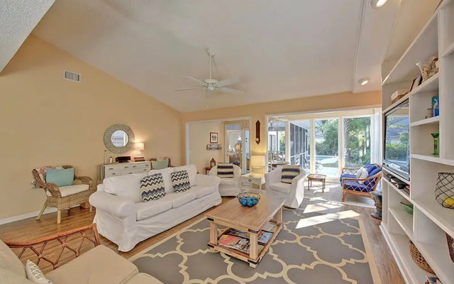 2108 Bruce Drive by Hodnett Cooper