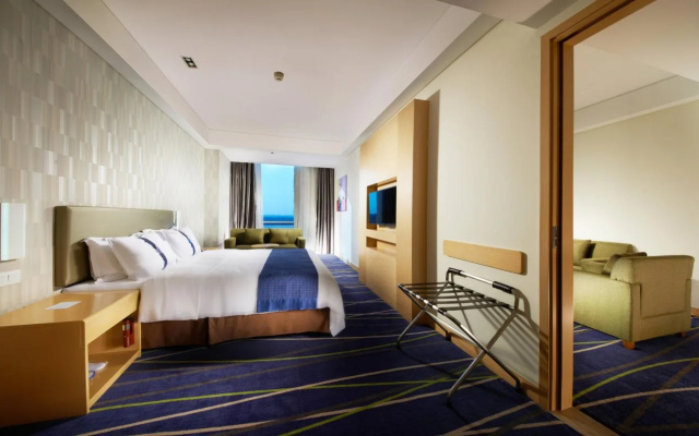 Holiday Inn Express Zhengzhou Airport