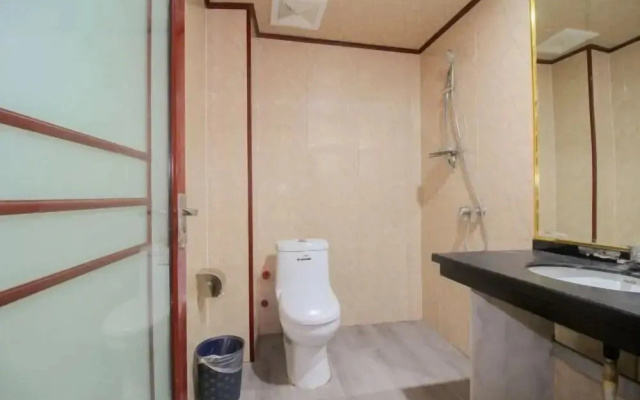 Jingbo Business Hotel