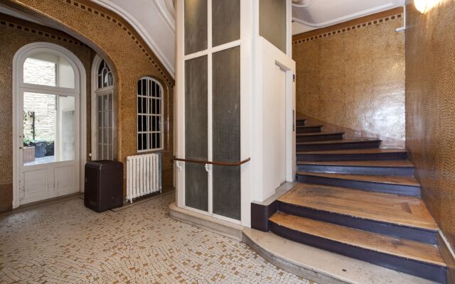 Отель Le Marais Hotel de Ville Apartments Франция, Париж - отзывы, цены и фото номеров - забронировать отель Le Marais Hotel de Ville Apartments онлайн вид на фасад