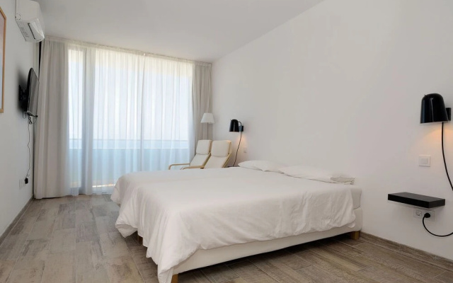 Modern Apartment in Solana Matorral With Terrace