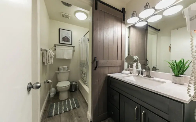 245 Bldg C 1 Bedroom Condo
