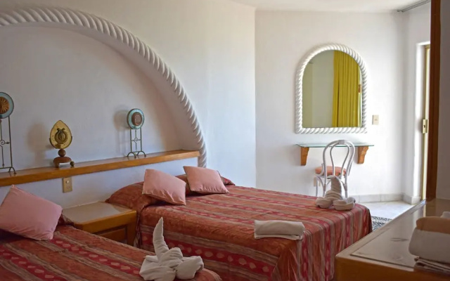 Aca Suites Ixtapa