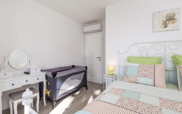 Awesome Home in Cesarica With Sauna, Wifi and 4 Bedrooms