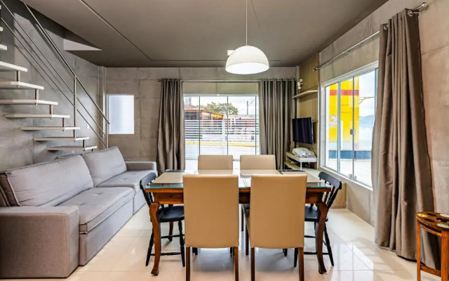 Duplex Pé Na Areia Com Vista Deslumbrante Rat001