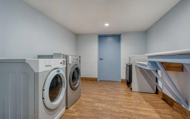 SureStay Hotel by Best Western Bowling Green North