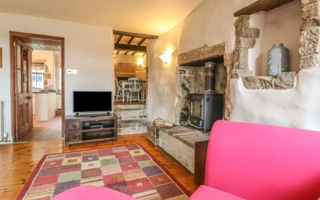 Holly Cottage