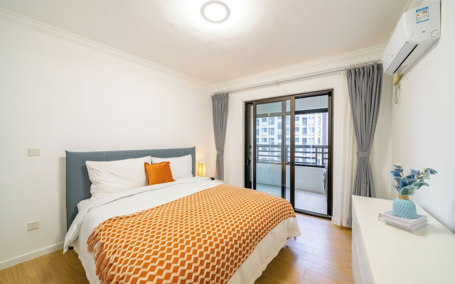 Tyms 1BR 1BA Apartment in Gubei