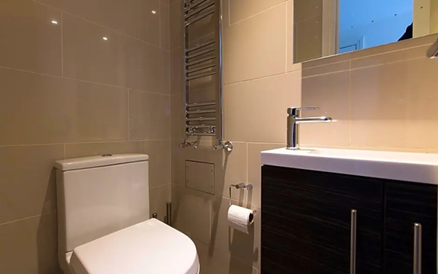 News Hotel Charlotte&Tottenham Rooms&Flats by DC London Rooms