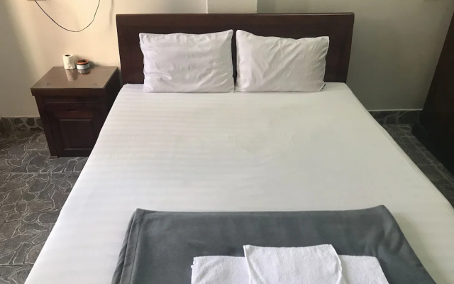 Bich Thuy Motel by OYO Rooms