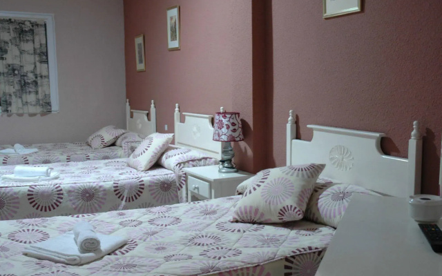 Hotel Plaza Manjon