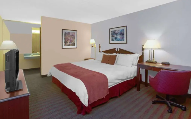 I-80 Inn & Suites