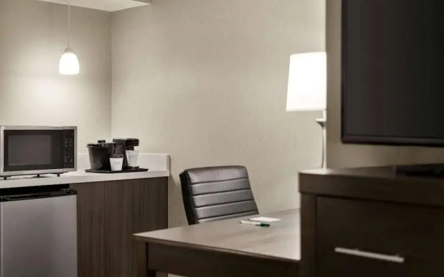 La Quinta Inn & Suites By Wyndham Newark - Elkton