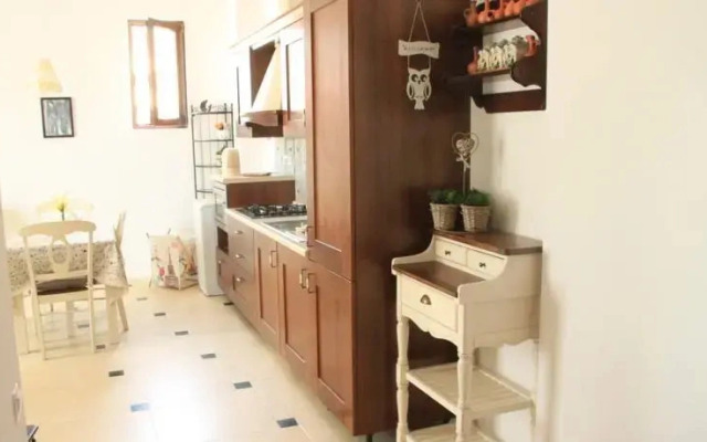 Leolina Apartments