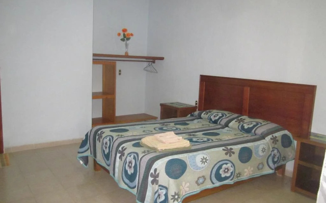 Hotel Tres Flores