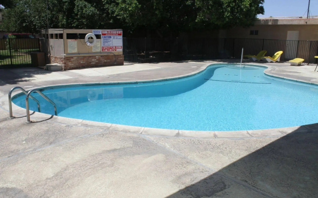 Brunner's Inn And Suites