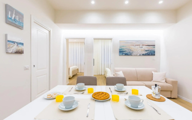 Family Style House in Naples by Wonderful Italy