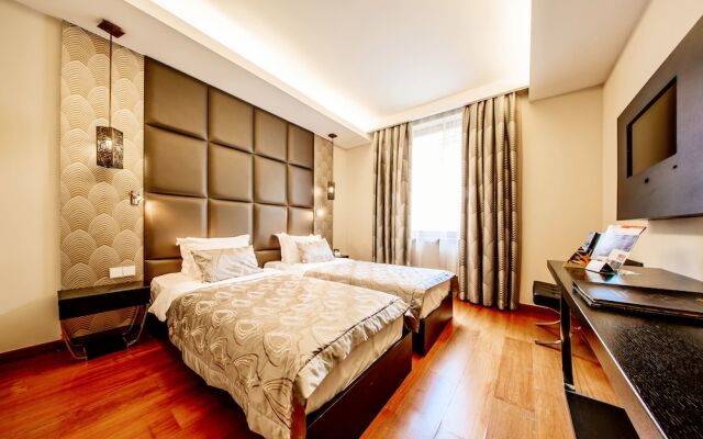 Continental Hotel Budapest сейф в номере