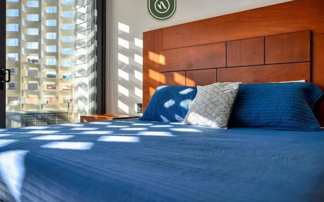 Cozy Studio - King Bed in Romantic Zone - Pool