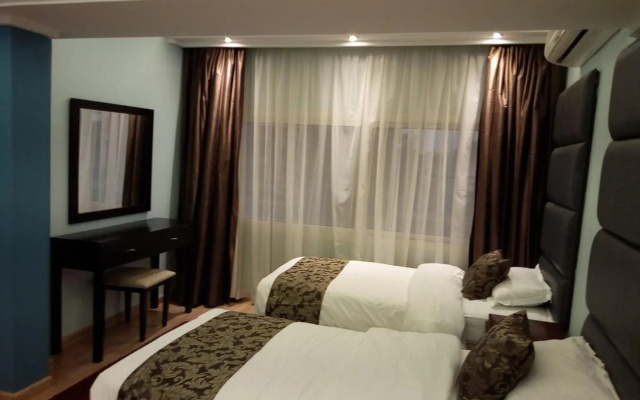 Shayah Suites