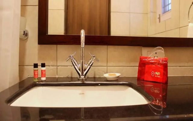 OYO Rooms 025 Near Goverdhan Sagar Lake