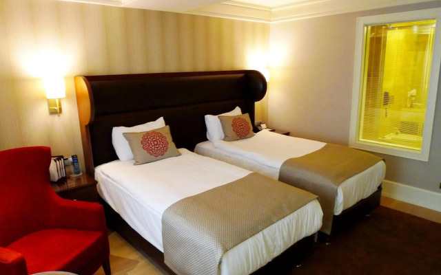Titanic Comfort Sisli