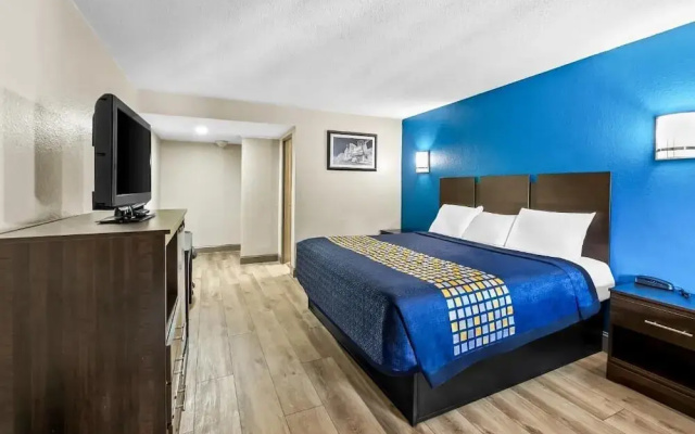 Red Carpet Inn and Suites