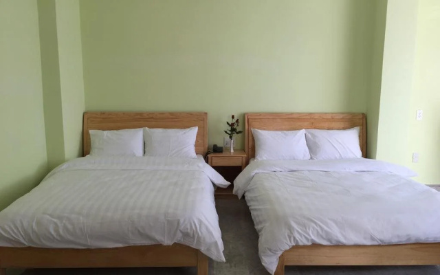 Trung Nhan Hotel