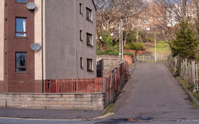 3-bedroom Apartment by Eden Project - Free Parking