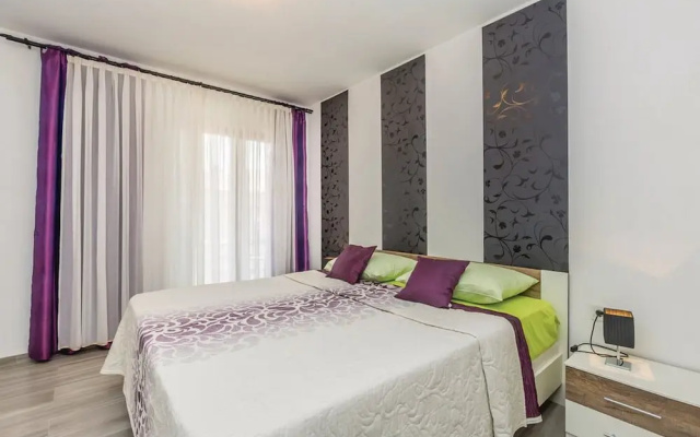 Apartments Paola
