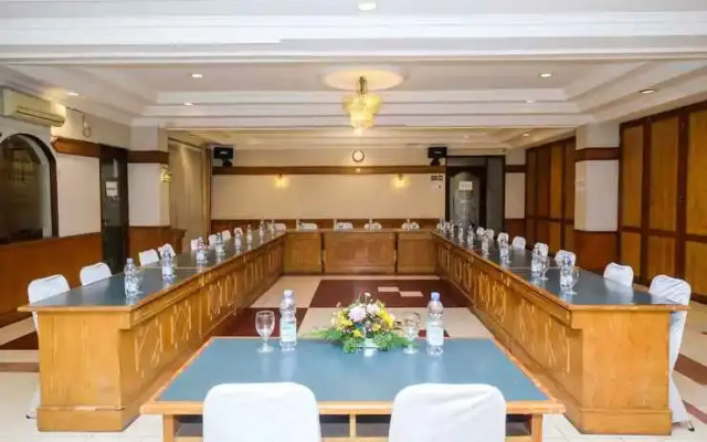 Surya Asia Hotel