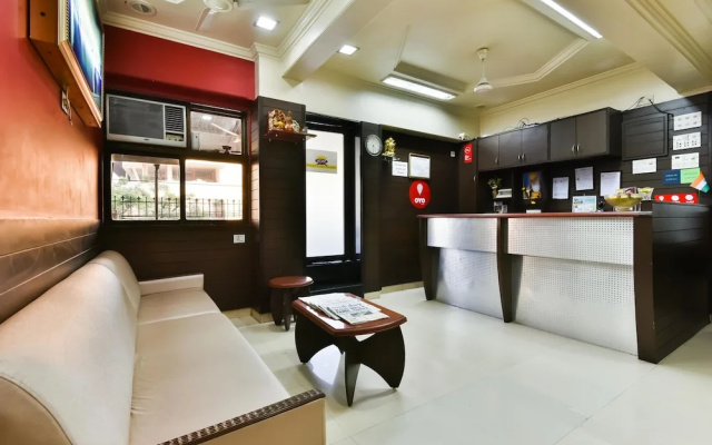 OYO Flagship 572 Santacruz West