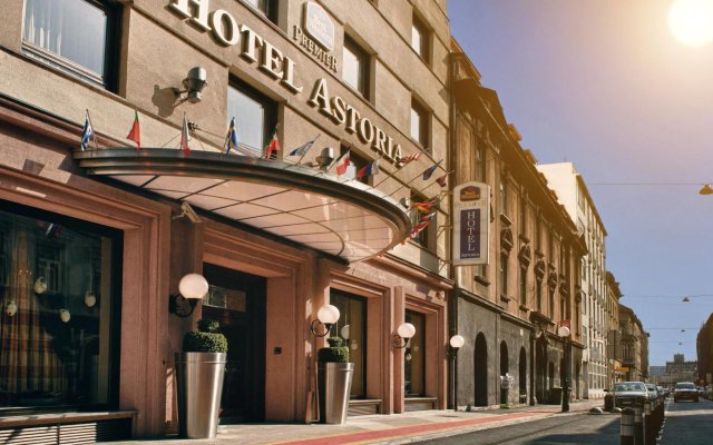 Отель Best Western Premier Hotel Astoria Хорватия, Загреб - отзывы, цены и фото номеров - забронировать отель Best Western Premier Hotel Astoria онлайн вид на фасад