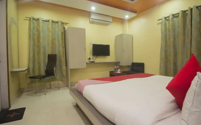 OYO 13521 Sudhriti Hotel