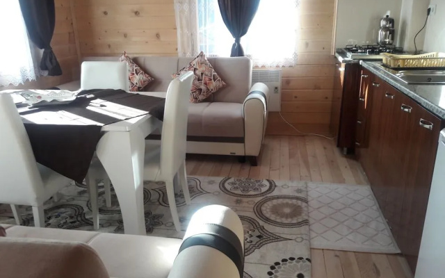 Meleklerin Evi Apart