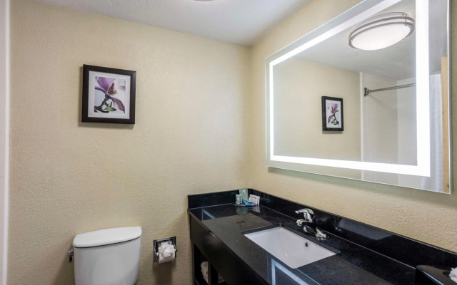 Best Western Harrisburg North Hotel