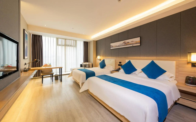Taiyuan H Crystal Hotel (Jinyang Street Subway Station Branch)