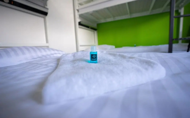 Nyon Hostel