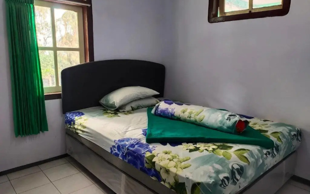 Homestay Wonotoro Asri 4 Gunung Bromo