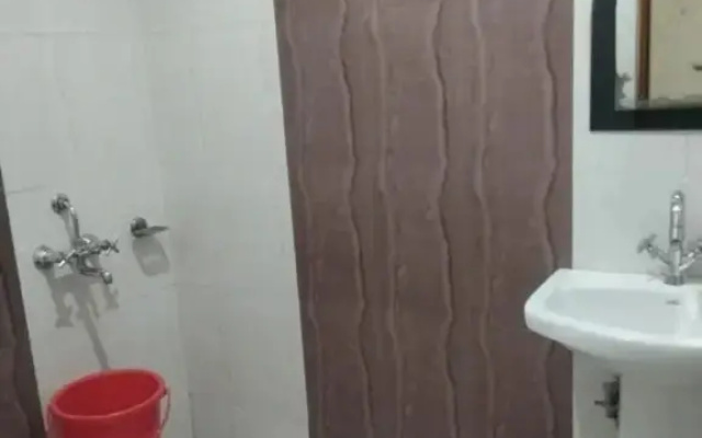 Bhagwan Guest House