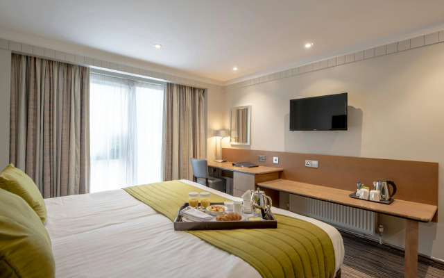 The Hog's Back Hotel & Spa Farnham