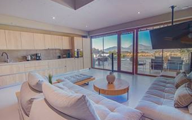 Marnos Grand Villa
