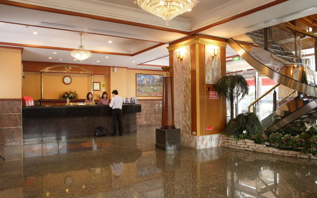 Noble Hotel